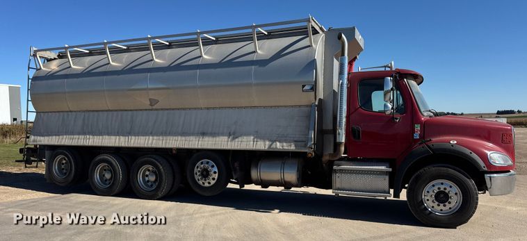 image for item EF2199 2014 Freightliner Business Class M2 feed delivery truck