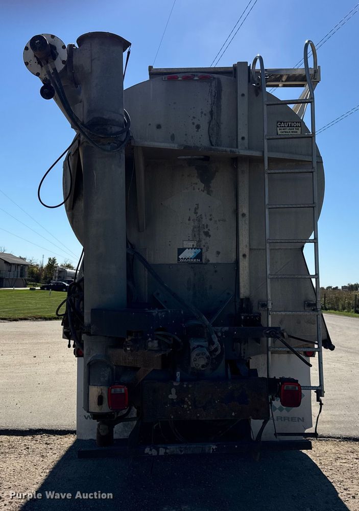 image for item EF2199 2014 Freightliner Business Class M2 feed delivery truck