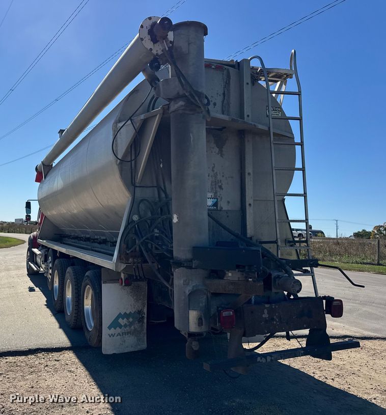 image for item EF2199 2014 Freightliner Business Class M2 feed delivery truck