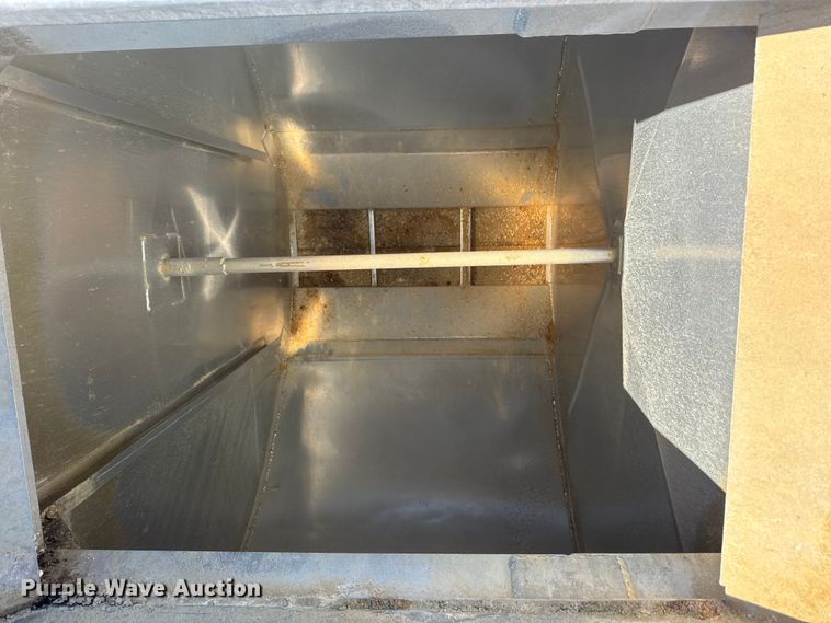 image for item EF2199 2014 Freightliner Business Class M2 feed delivery truck