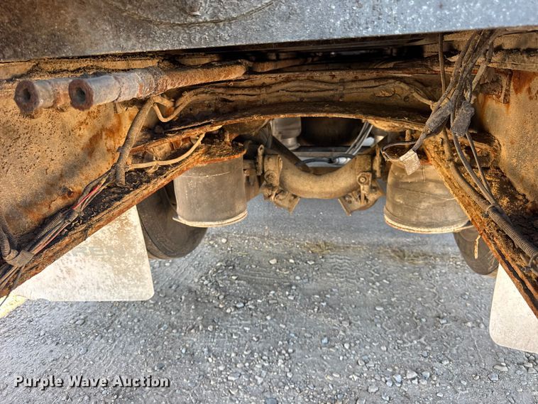 image for item EF2199 2014 Freightliner Business Class M2 feed delivery truck