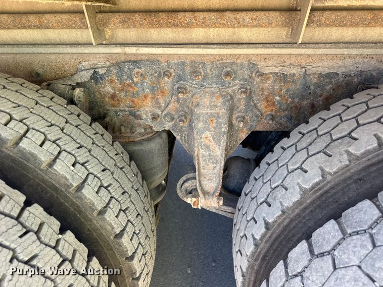 image for item EF2199 2014 Freightliner Business Class M2 feed delivery truck