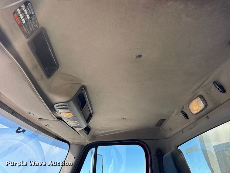 image for item EF2199 2014 Freightliner Business Class M2 feed delivery truck