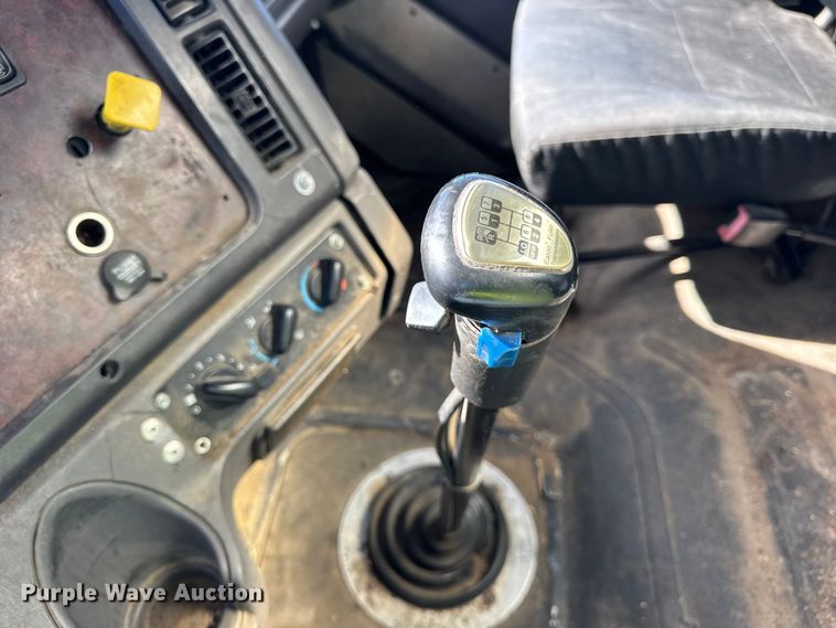 image for item EF2199 2014 Freightliner Business Class M2 feed delivery truck