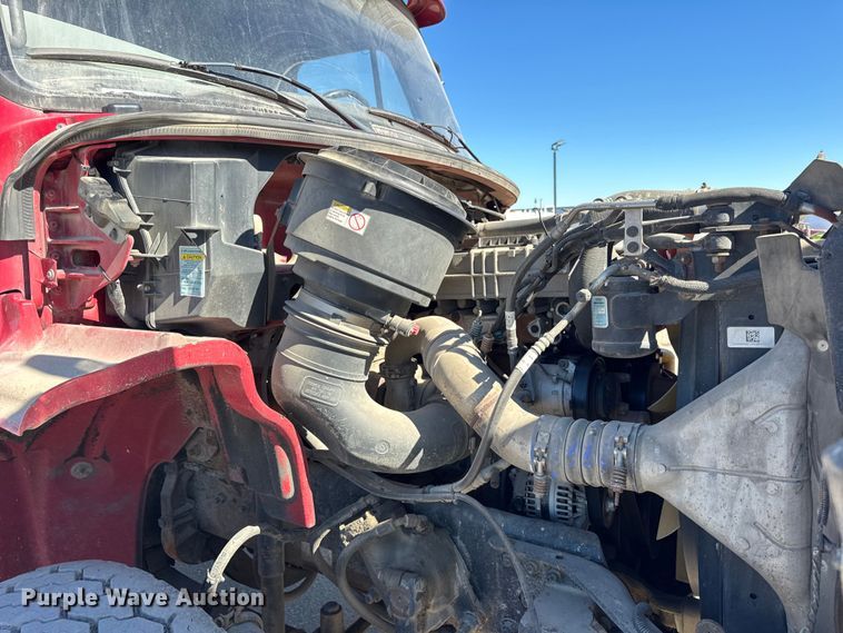 image for item EF2199 2014 Freightliner Business Class M2 feed delivery truck