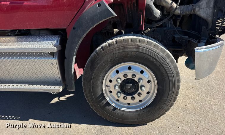 image for item EF2199 2014 Freightliner Business Class M2 feed delivery truck