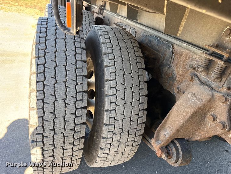 image for item EF2199 2014 Freightliner Business Class M2 feed delivery truck