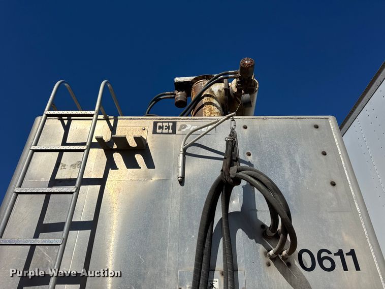 image for item EF2202 2011 CEI Pacer AT65 fertilizer delivery trailer