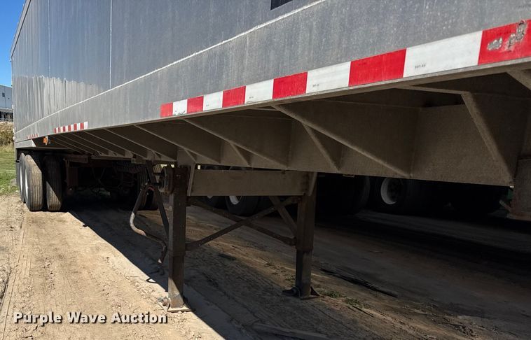 image for item EF2202 2011 CEI Pacer AT65 fertilizer delivery trailer