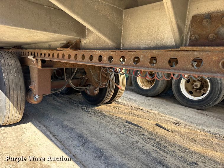 image for item EF2202 2011 CEI Pacer AT65 fertilizer delivery trailer