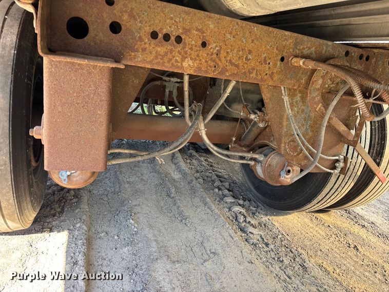 image for item EF2202 2011 CEI Pacer AT65 fertilizer delivery trailer