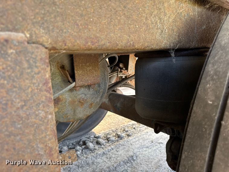 image for item EF2202 2011 CEI Pacer AT65 fertilizer delivery trailer