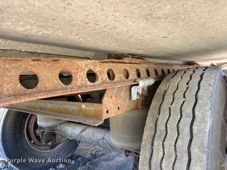 image for item EF2202 2011 CEI Pacer AT65 fertilizer delivery trailer