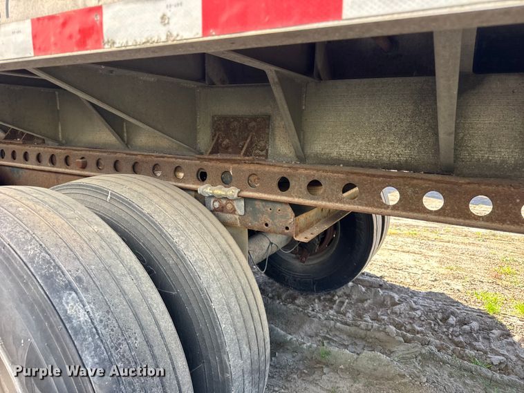 image for item EF2202 2011 CEI Pacer AT65 fertilizer delivery trailer