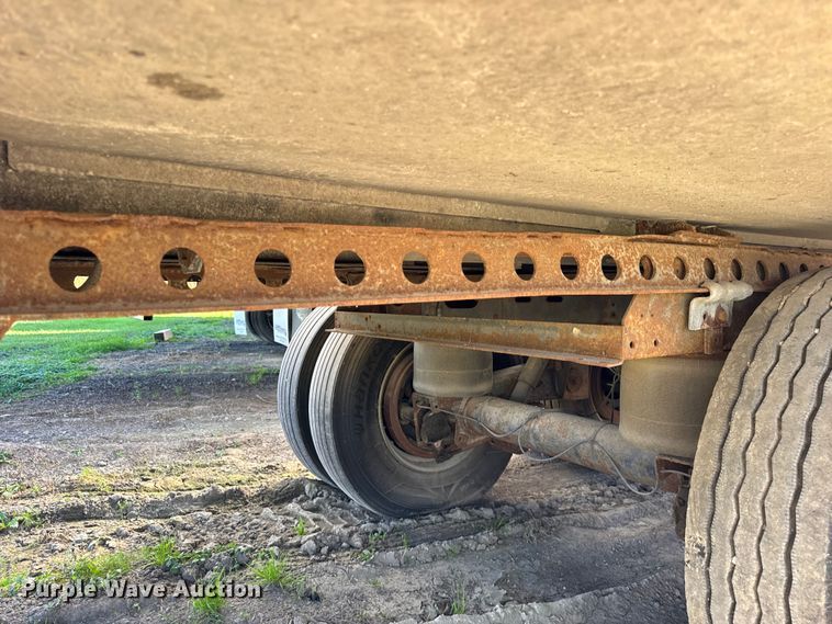 image for item EF2202 2011 CEI Pacer AT65 fertilizer delivery trailer