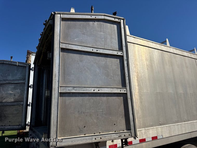 image for item EF2202 2011 CEI Pacer AT65 fertilizer delivery trailer