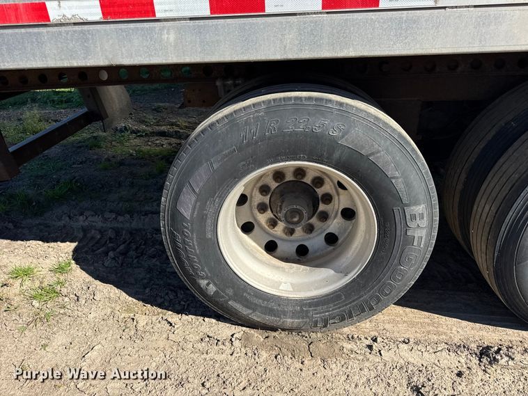 image for item EF2202 2011 CEI Pacer AT65 fertilizer delivery trailer