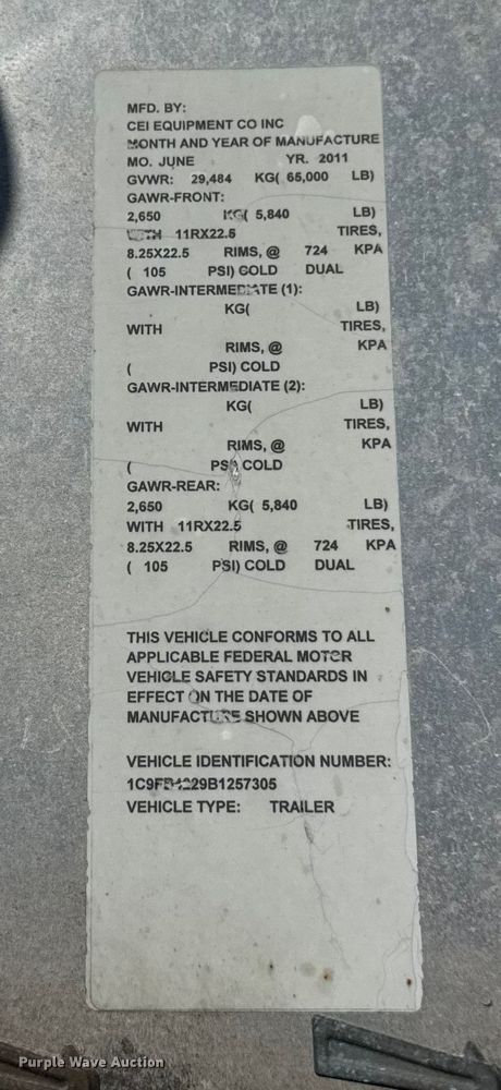 image for item EF2202 2011 CEI Pacer AT65 fertilizer delivery trailer