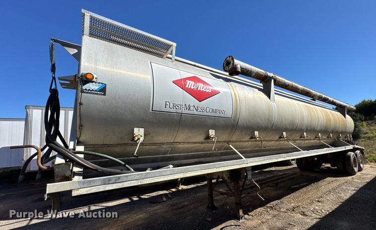 image for item EF2203 2008 Warren AT38SRTV9 feed delivery trailer