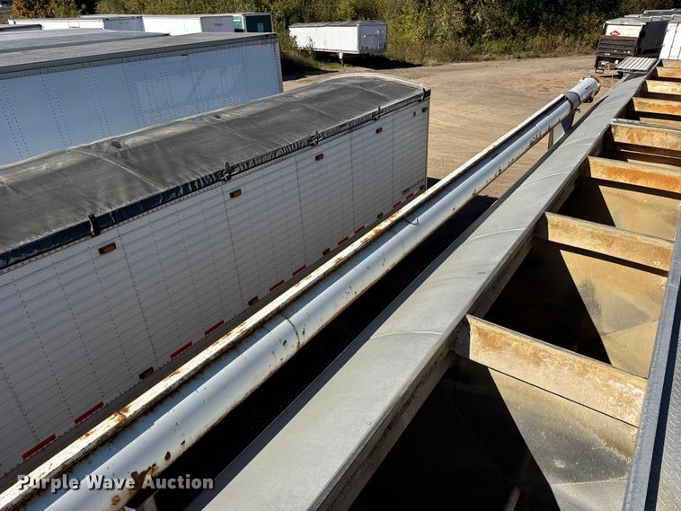 image for item EF2203 2008 Warren AT38SRTV9 feed delivery trailer