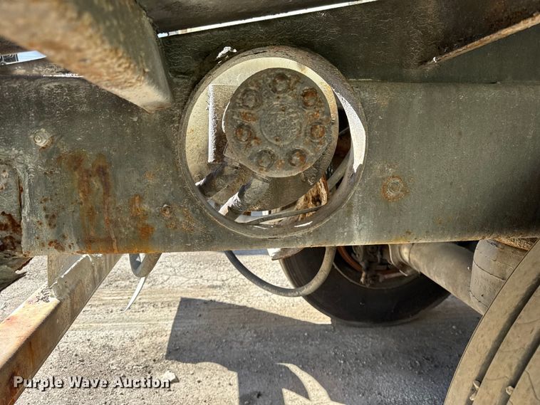 image for item EF2203 2008 Warren AT38SRTV9 feed delivery trailer