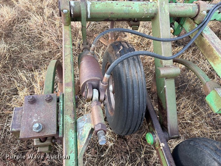 image for item EF6087 John Deere 84-0297 sweep plow