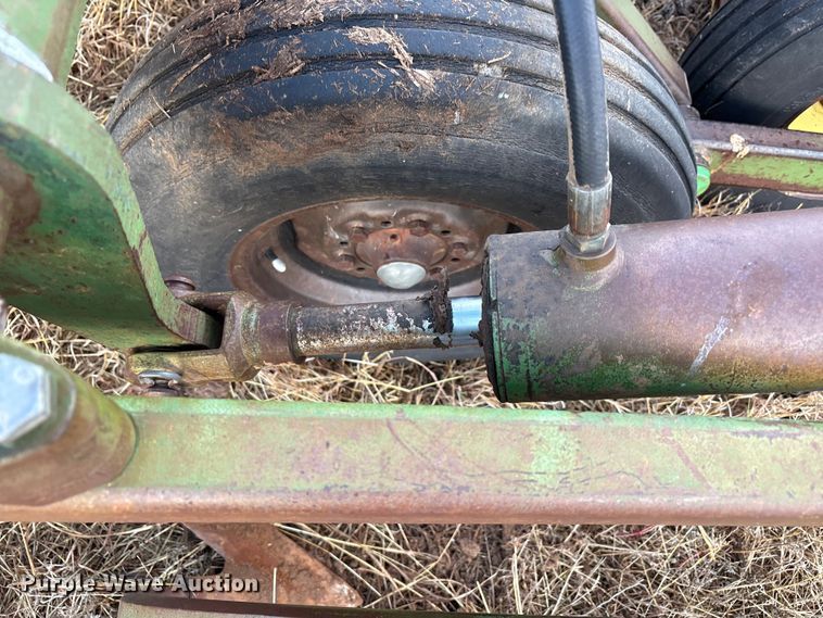 image for item EF6087 John Deere 84-0297 sweep plow