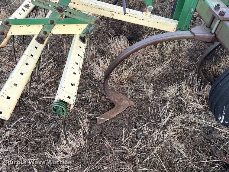 image for item EF6087 John Deere 84-0297 sweep plow