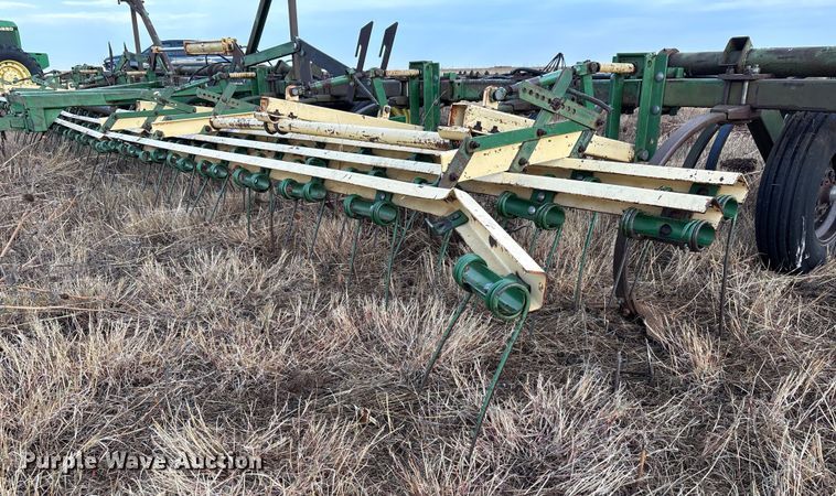 image for item EF6087 John Deere 84-0297 sweep plow