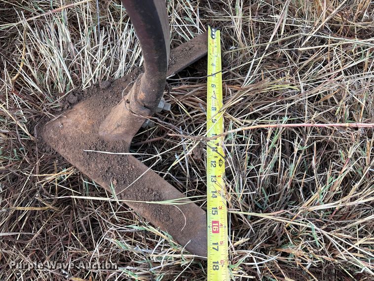 image for item EF6087 John Deere 84-0297 sweep plow