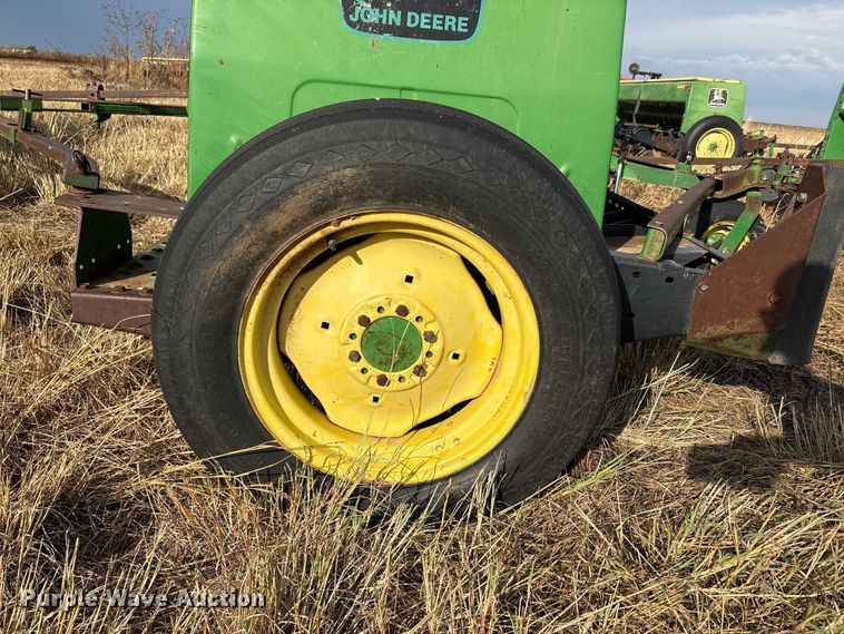 image for item EF6089 (3) John Deere 450 grain drills