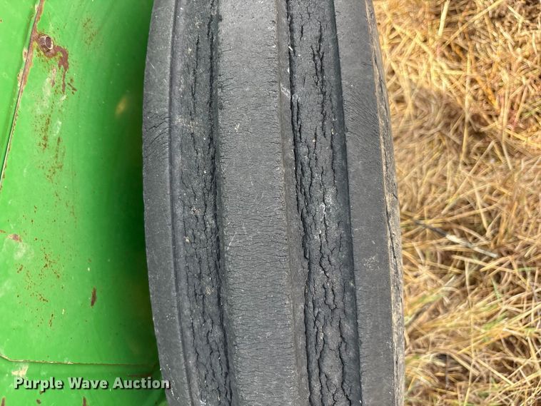 image for item EF6089 (3) John Deere 450 grain drills