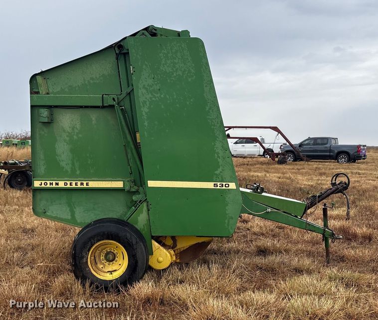 image for item EF6092 John Deere 530 Hay baler