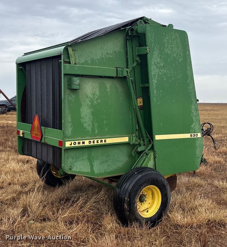 image for item EF6092 John Deere 530 Hay baler