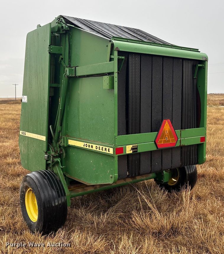 image for item EF6092 John Deere 530 Hay baler