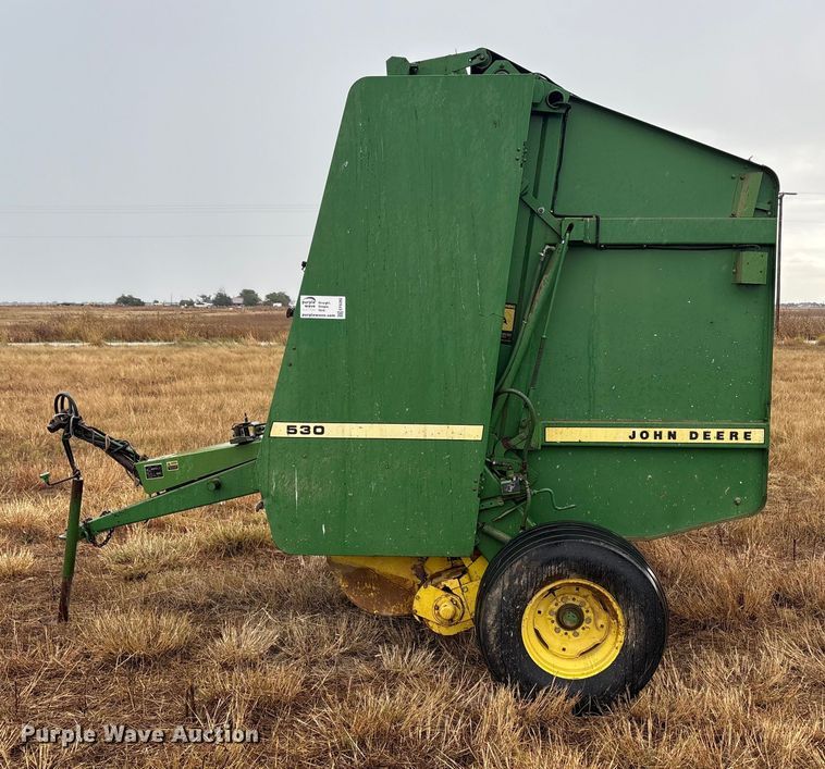 image for item EF6092 John Deere 530 Hay baler