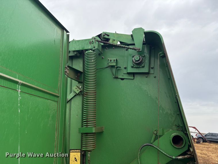image for item EF6092 John Deere 530 Hay baler