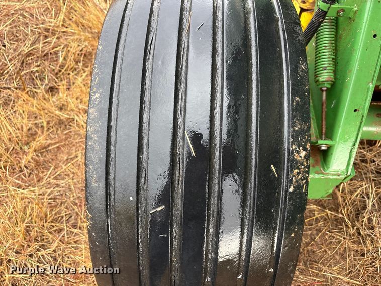 image for item EF6092 John Deere 530 Hay baler