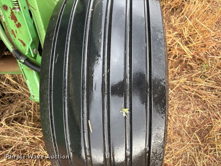 image for item EF6092 John Deere 530 Hay baler