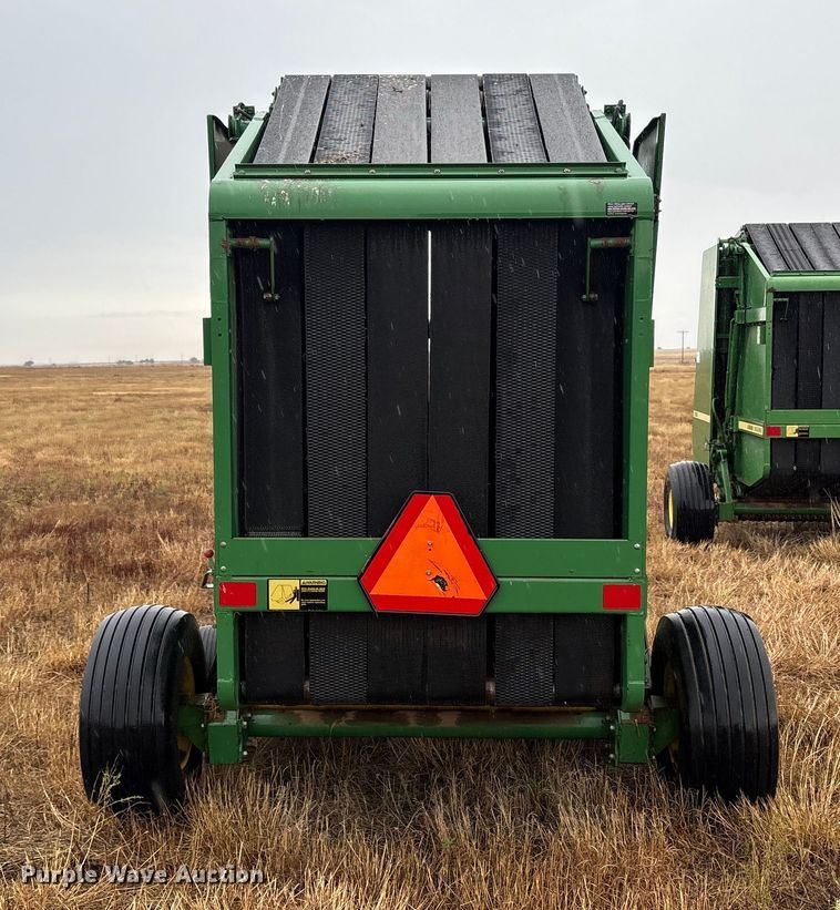 image for item EF6093 John Deere 430 round baler