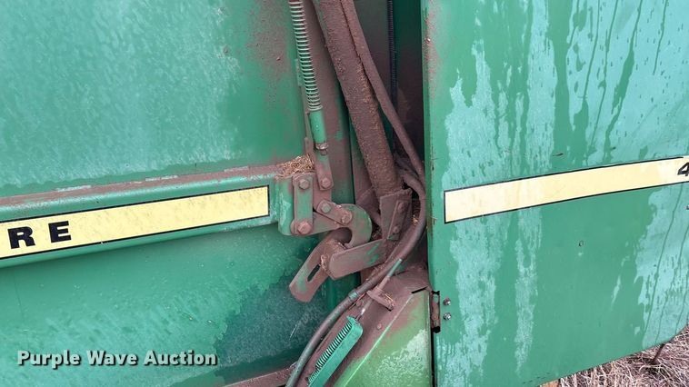 image for item EF6093 John Deere 430 round baler