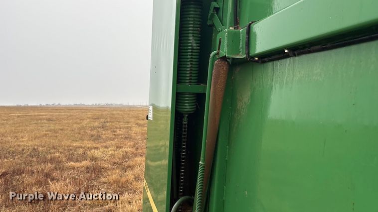 image for item EF6093 John Deere 430 round baler