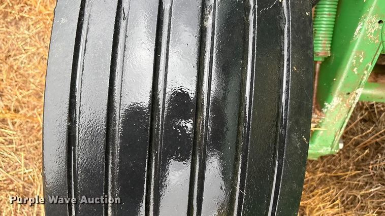 image for item EF6093 John Deere 430 round baler