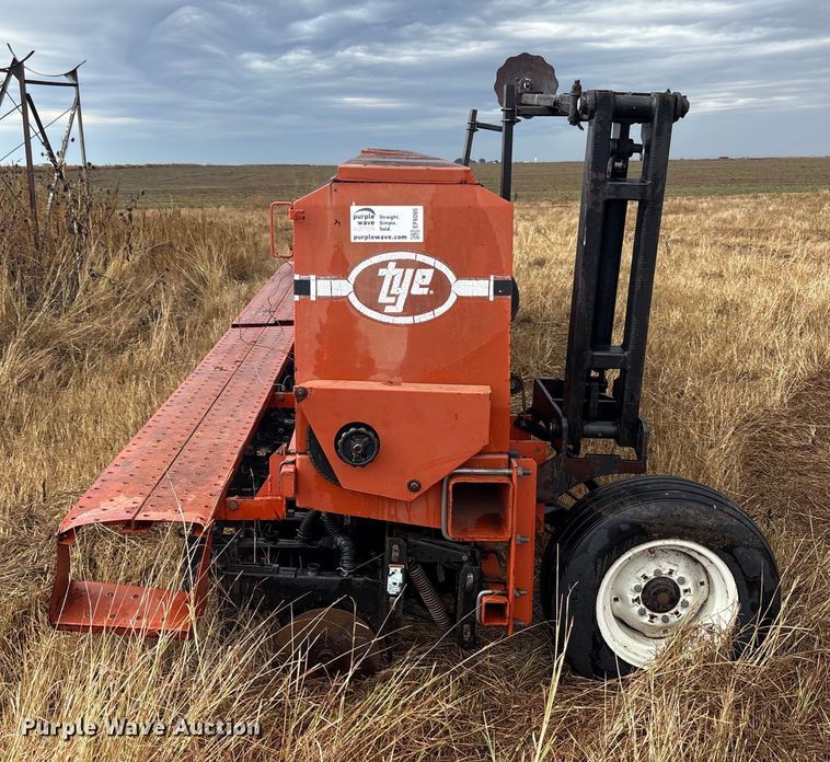 image for item EF6095 Tye 124-7330A grain drill