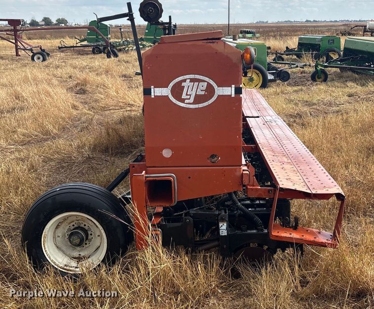 image for item EF6095 Tye 124-7330A grain drill