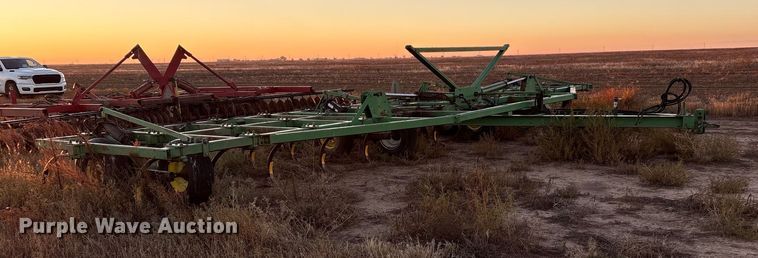 image for item EF6121 John Deere field cultivator