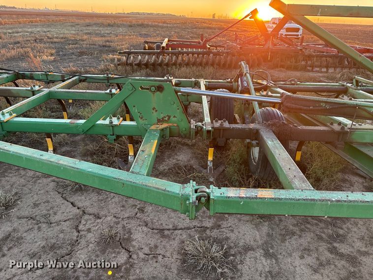 image for item EF6121 John Deere field cultivator