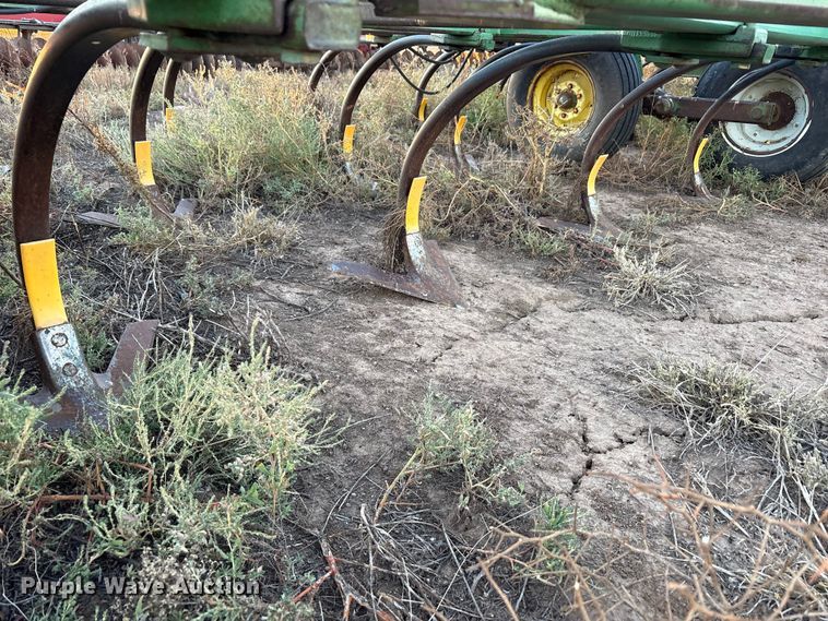 image for item EF6121 John Deere field cultivator
