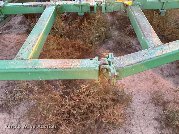 image for item EF6121 John Deere field cultivator