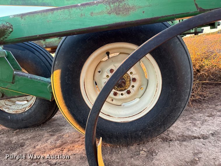 image for item EF6121 John Deere field cultivator